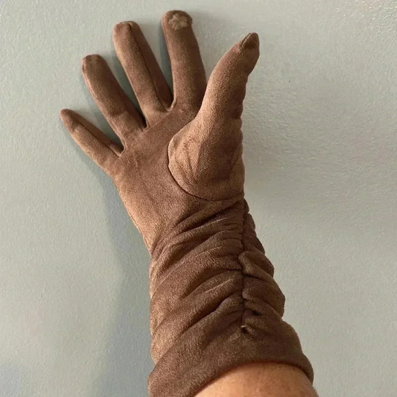 Gant Tech gloves,touchscreen compatible,light brown,ruched,soft suede like OSFM - Picture 3 of 7